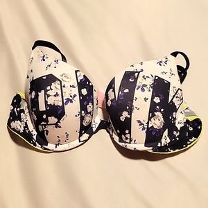 Pink by Victoria's Secret Wear Everywhere Floral Push Up 34A Bra